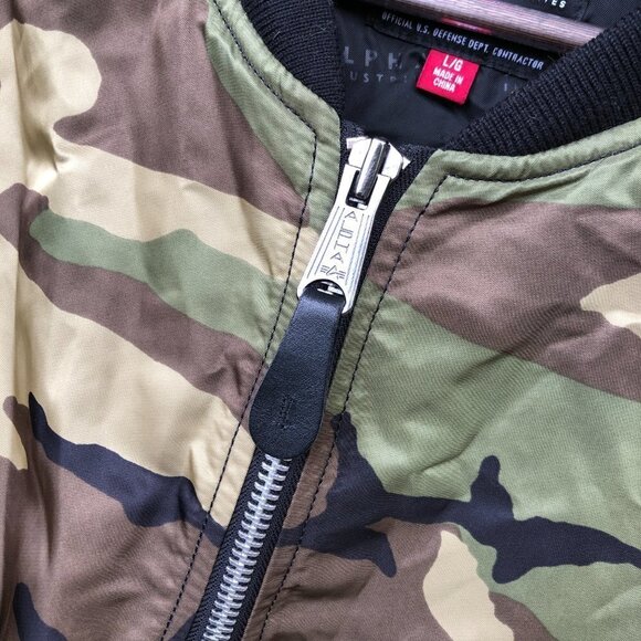 Alpha Industries Camo Bomber Jacket Large - Picture 2 of 5